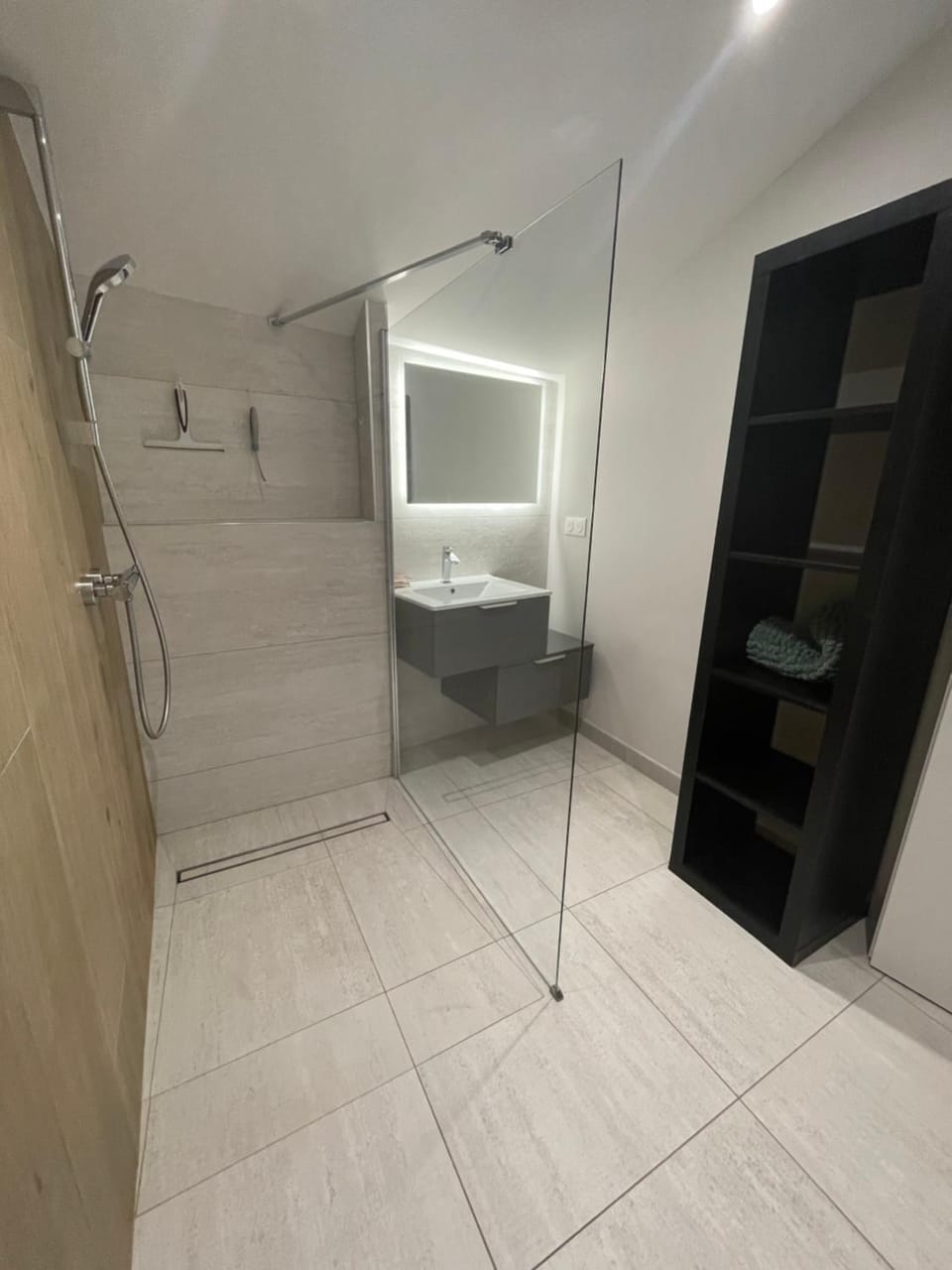 Shower, Bathroom