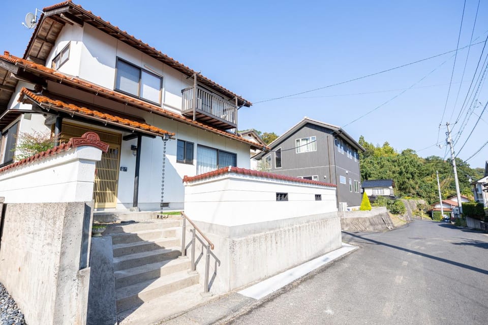 Property building, Street view