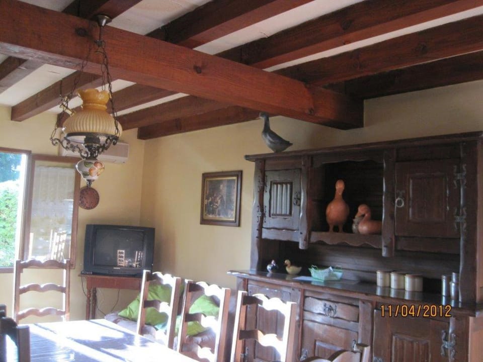 Les Chênes 2 - cadre verdoyant House in Nouvelle-Aquitaine