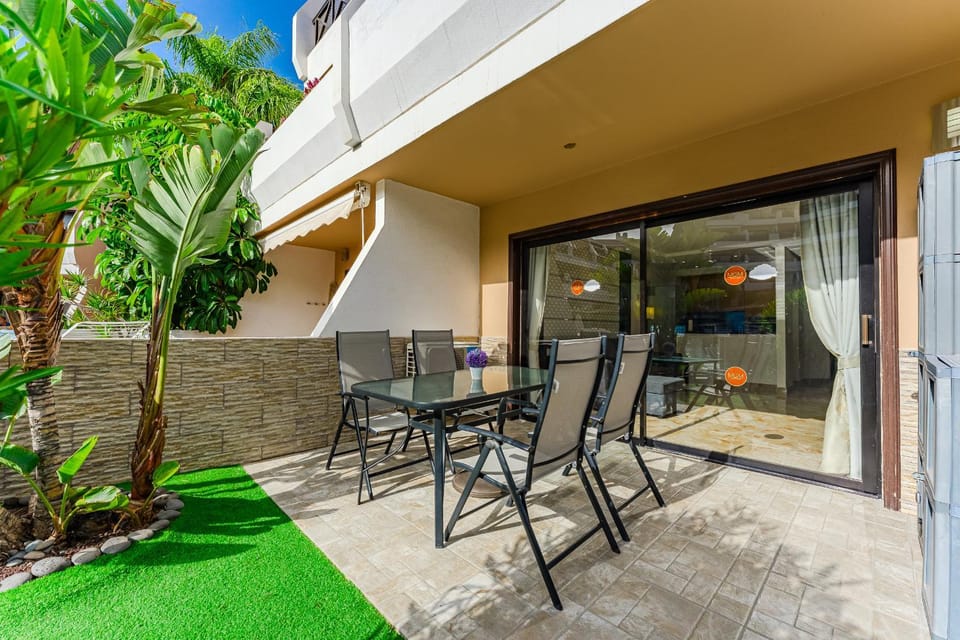 Brand new apartment in Park Albatros with pool view Apartment in Abona