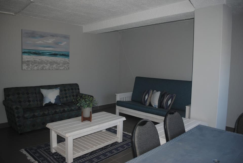Beachfront Bungalow Apartment in KwaZulu-Natal
