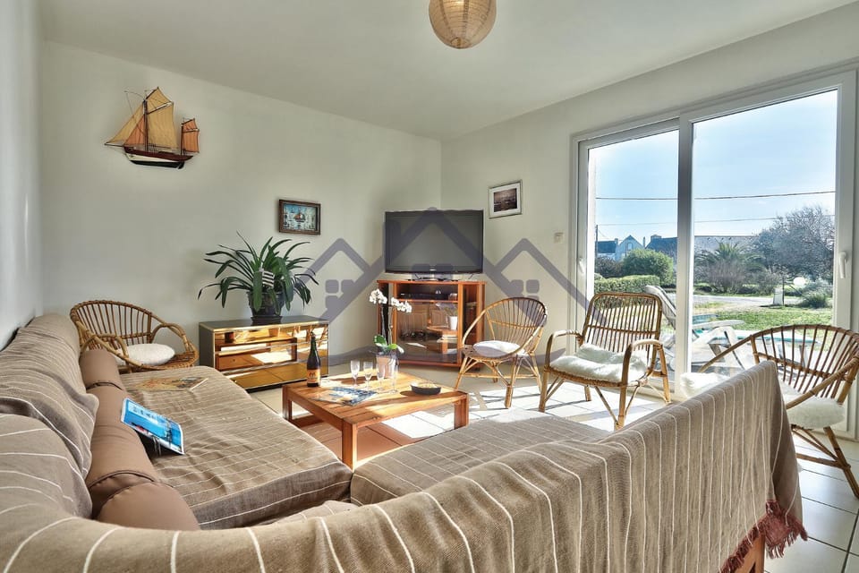 Communal lounge/ TV room, TV and multimedia