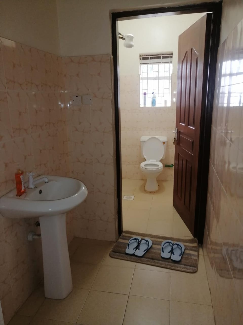 Nash Issah Studio10 - 1bedroom Apartment in Kenya