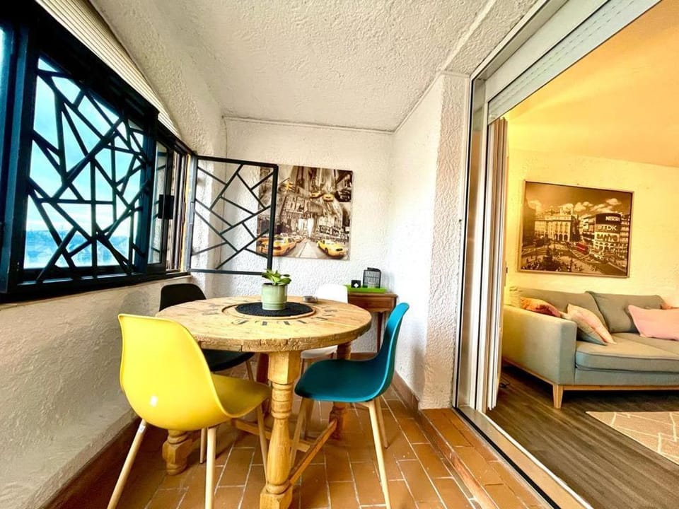 Perle du Rivage - Plage 50m, CLIM, Wifi, 2 pers Apartment in Provence-Alpes-Côte d'Azur
