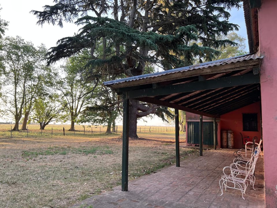 Casa de campo “Los Ombues” House in Buenos Aires Province