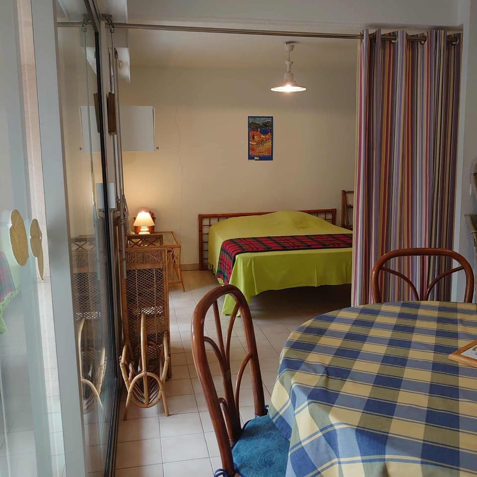 Dining area, Bedroom