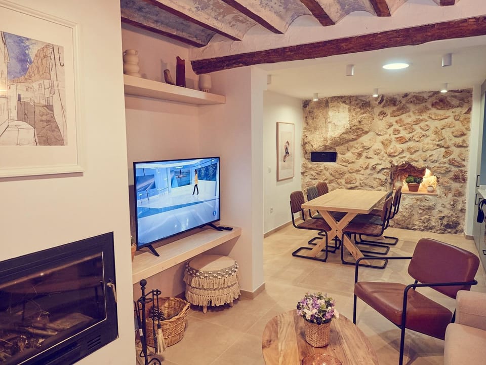 TV and multimedia, Living room, flat iron