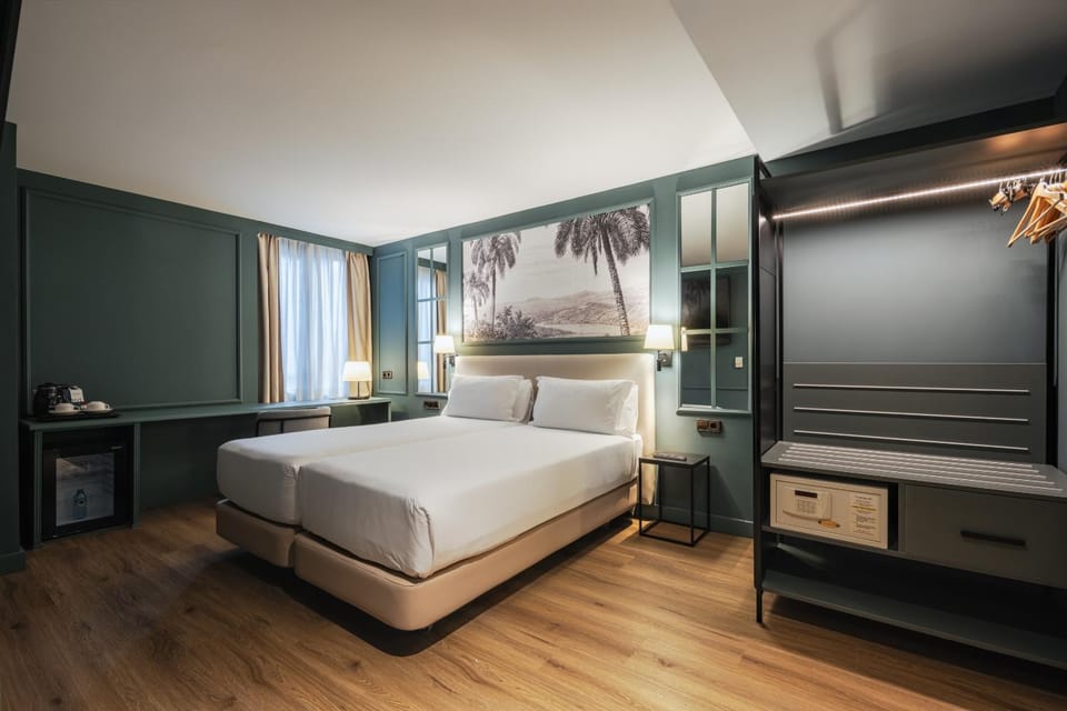 Bed, Bedroom, wardrobe