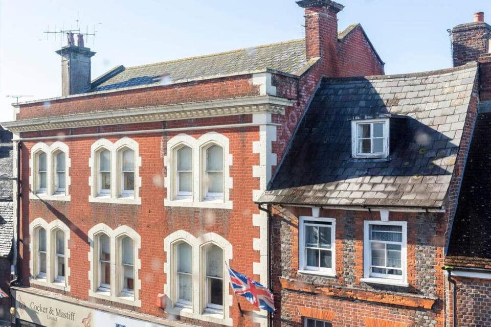 View (from property/room), City view, Street view