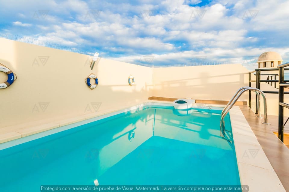 Swimming pool, Swimming pool