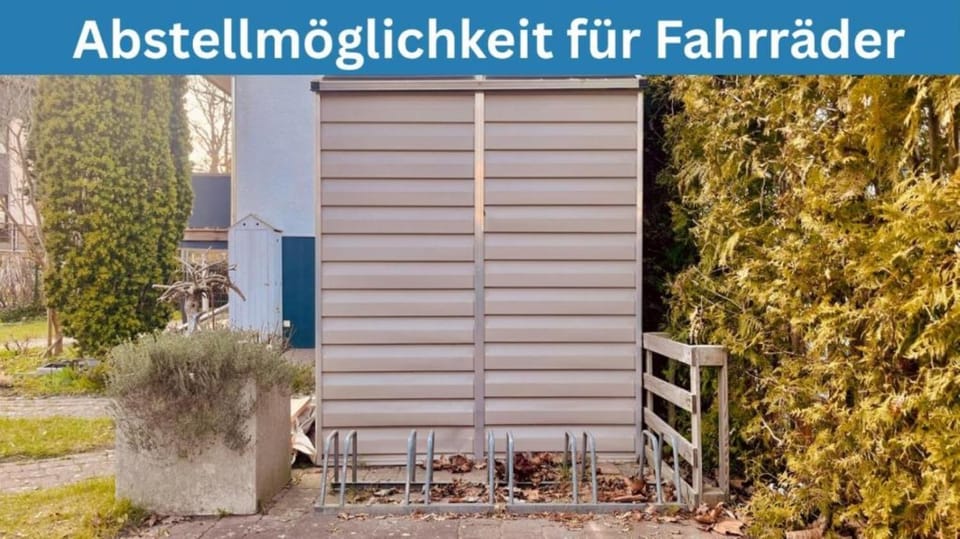 Property building, Text overlay, Parking