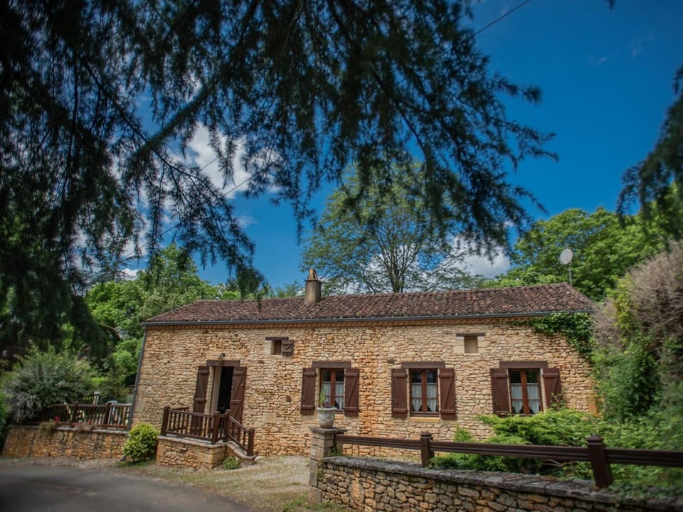 Property building, Summer