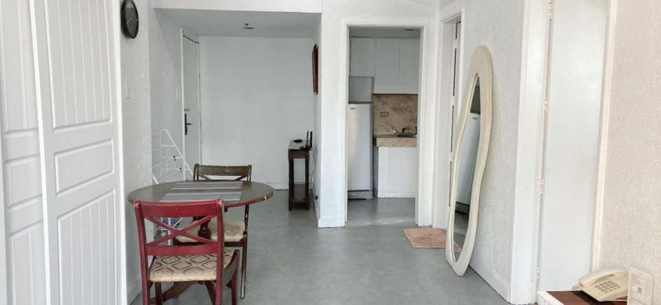 Comfort room Apartment hotel in Makati