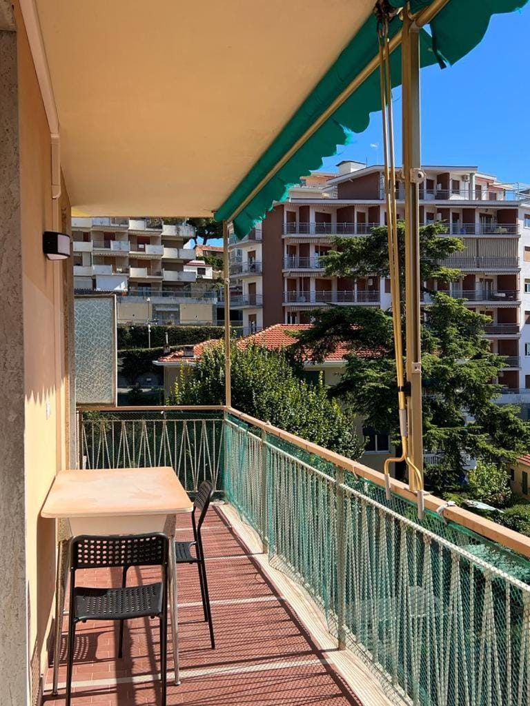 Property building, Balcony/Terrace