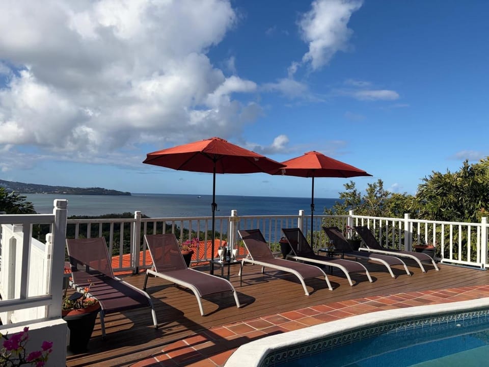 Labrolette Bay-Villa-Sleeps 8-Pool-Parking House in Caribbean