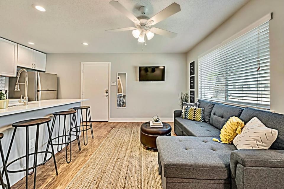 The Rhythm Room Near Downtown Dallas! Apartment in Dallas