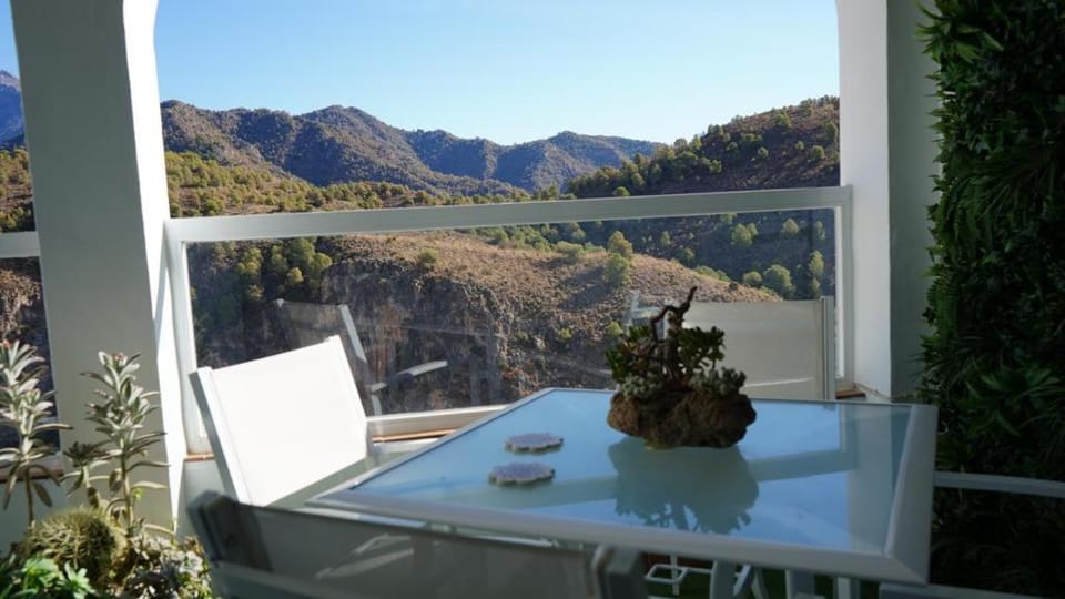 Natural landscape, View (from property/room), Balcony/Terrace, Mountain view