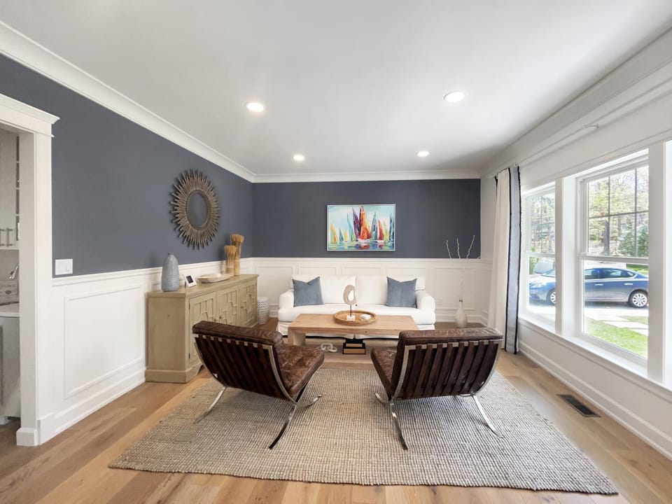 Living room, Seating area