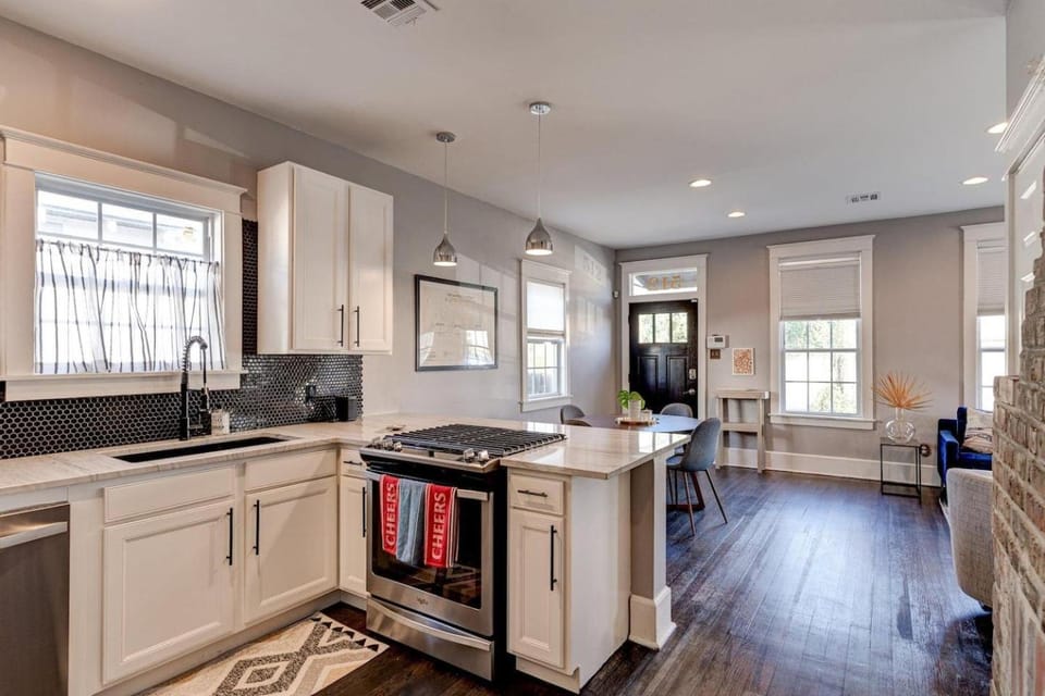 Uptown retreat - 3BR & chef's kitchen House in New Orleans