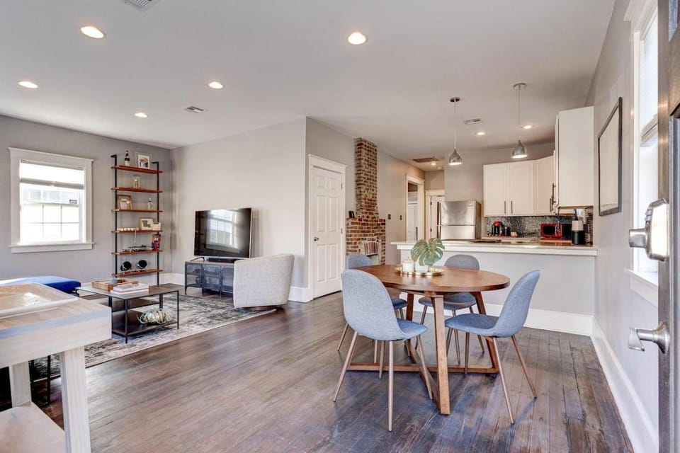 Uptown 3BR w Fenced Yard Near Magazine House in New Orleans