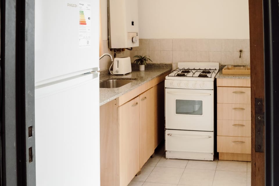 Coffee/tea facilities, Kitchen or kitchenette, dishwasher, minibar, oven, pet friendly, stove, toaster