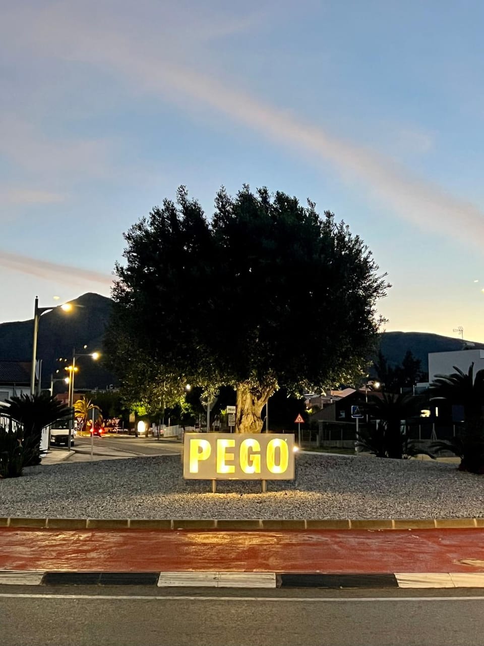 Evening entertainment, Entertainment