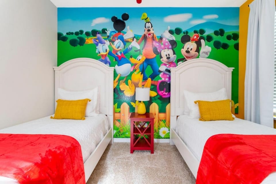 Bed, Photo of the whole room