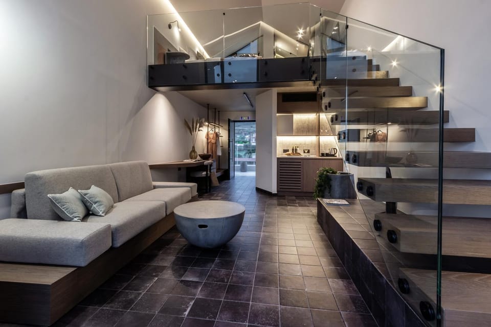 Bed, Kitchen or kitchenette, Living room, Photo of the whole room, Seating area, Bedroom