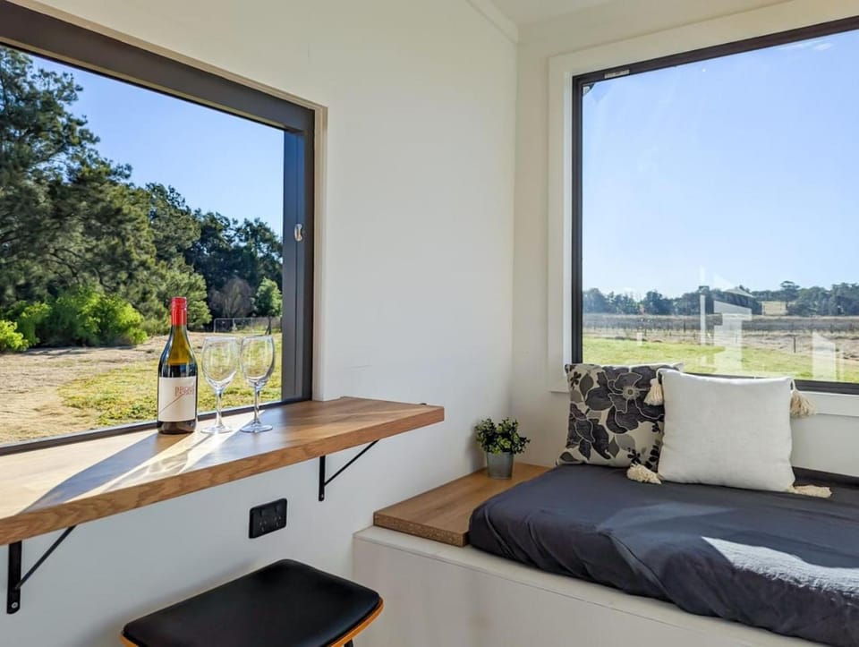 Glamping Vineyard Getaway with Luxury Amenities Luxury tent in Broke