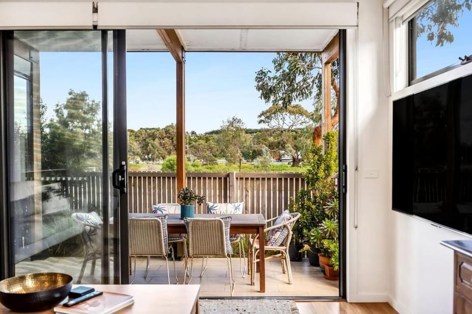 Boardwalk on Bright Coastal Apartment Apartment in Torquay
