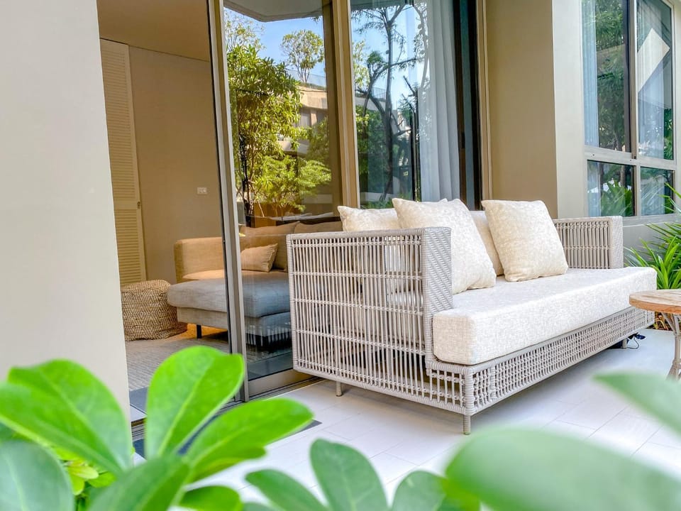 Veranda pool access 2BR family Huahin Apartment in Nong Kae