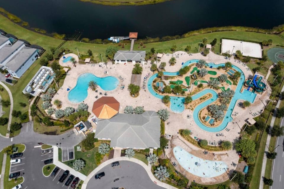 Magical Disney's Minion themed & Water View 3161 House in Kissimmee