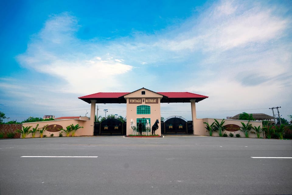 Facade/entrance