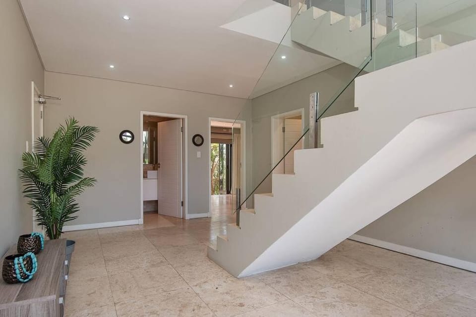 9 On Crystal Cove 5 Bedroom Townhouse in Zimbali Villa in Dolphin Coast
