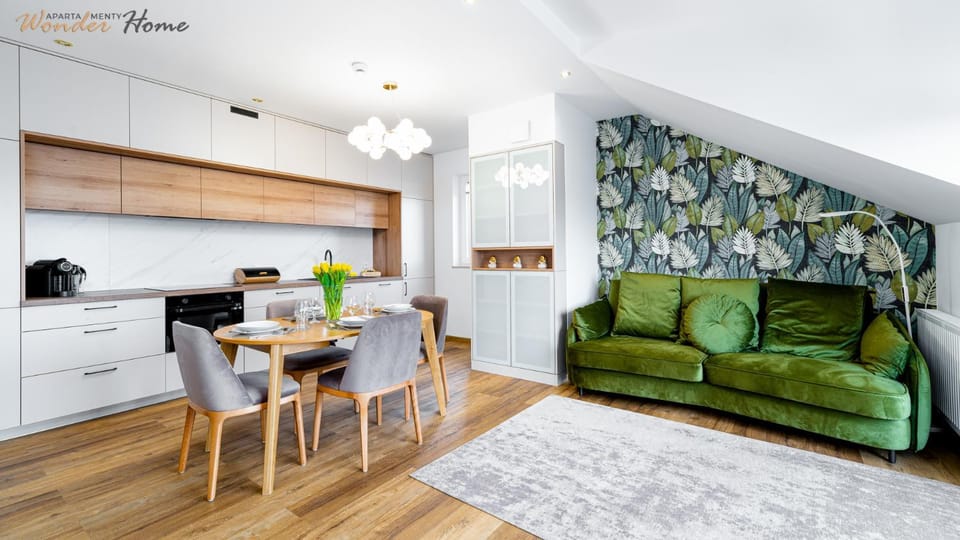 Kitchen or kitchenette, Living room, Seating area, Dining area, pet friendly, stove