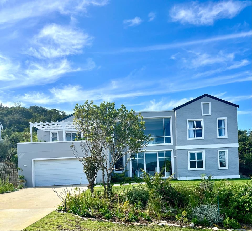 Property building, Day, Garden, Garden view