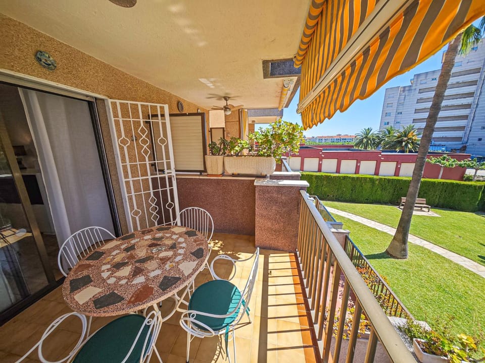 LITORAL COSTA DORADA - CALIFORNIA Only families Apartment in Cambrils