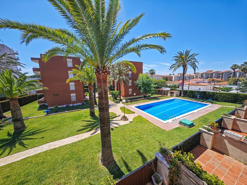 LITORAL COSTA DORADA - CALIFORNIA Only families Apartment in Cambrils