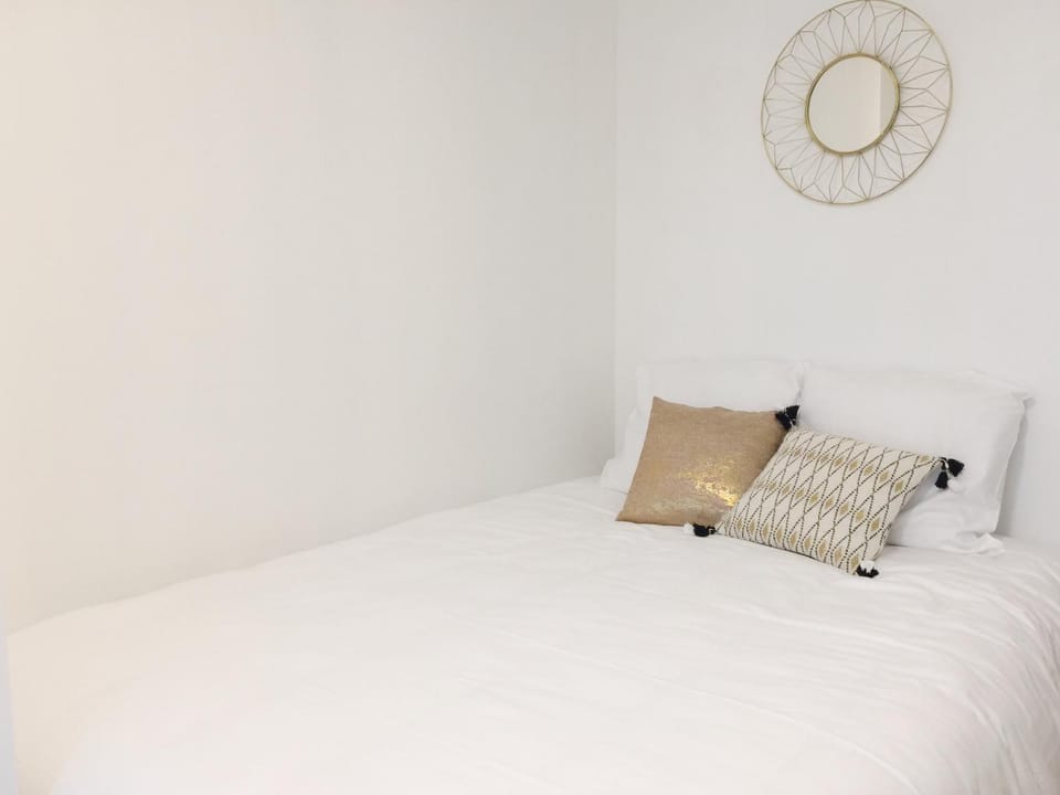 New Apartment in the Heart of Le Marais Apartment in Paris