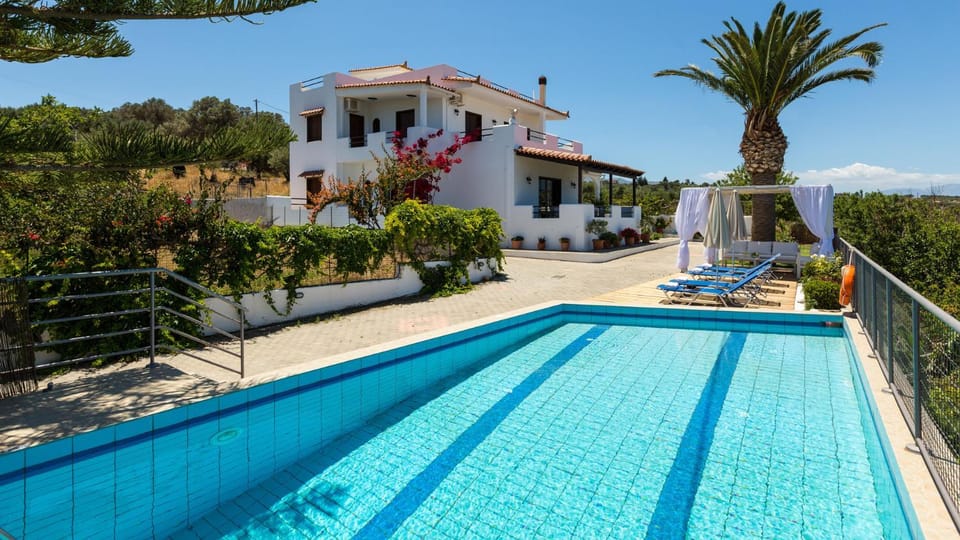 Property building, Patio, Swimming pool