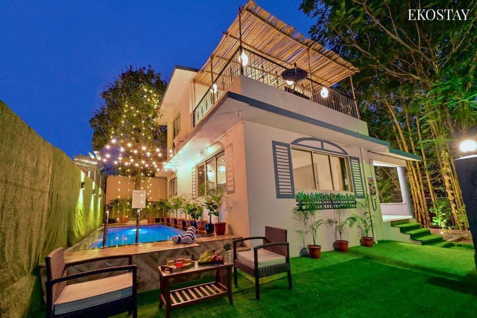 Property building, Patio, Day, Night, Garden, Garden view, Pool view, Swimming pool, sunbed