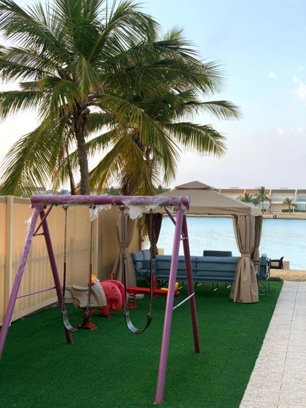 درة العروس فيلا البيلسان الشاطي الازرق Villa in Makkah Province