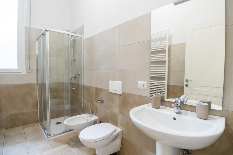 Shower, Bathroom, bidet