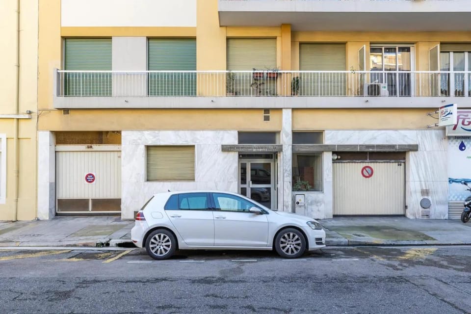 Property building, Day, Parking