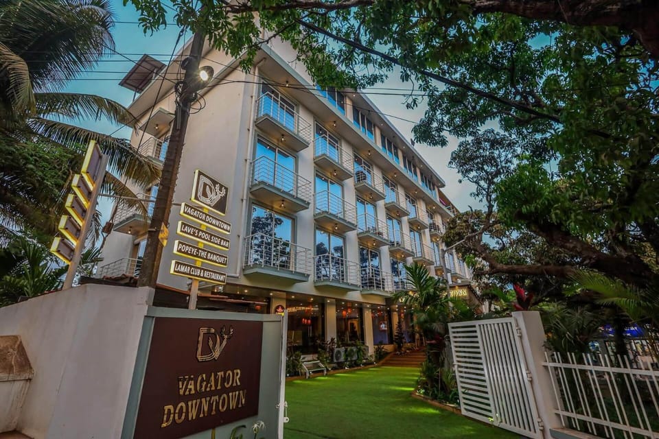 Property building, Facade/entrance