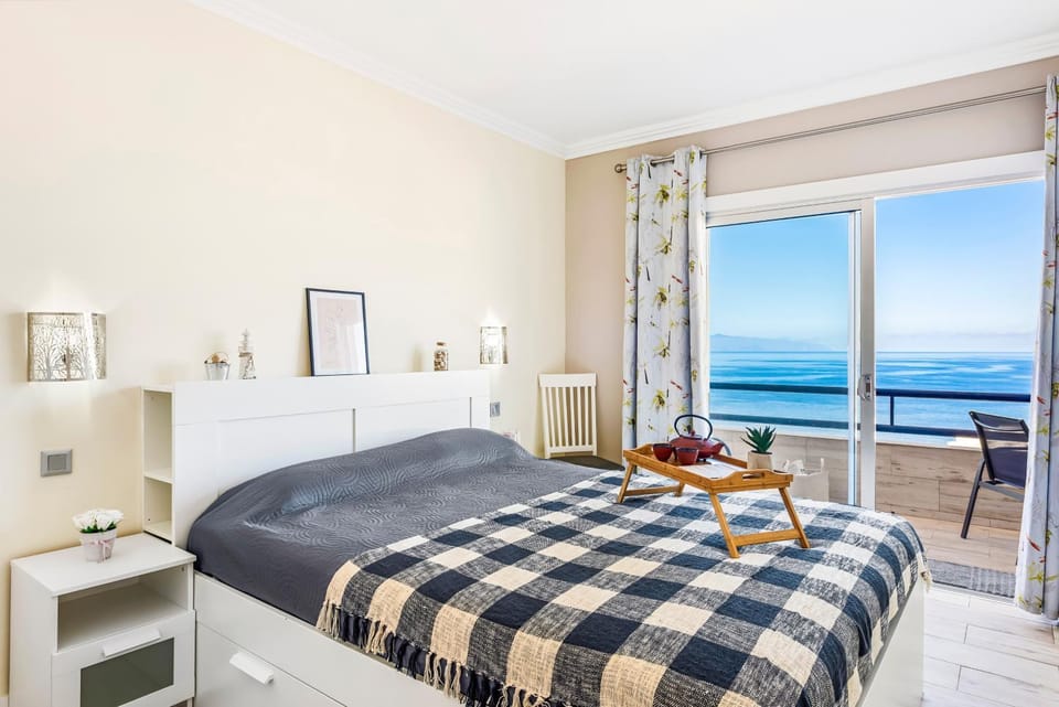 Bed, Photo of the whole room, Bedroom, Sea view, wardrobe