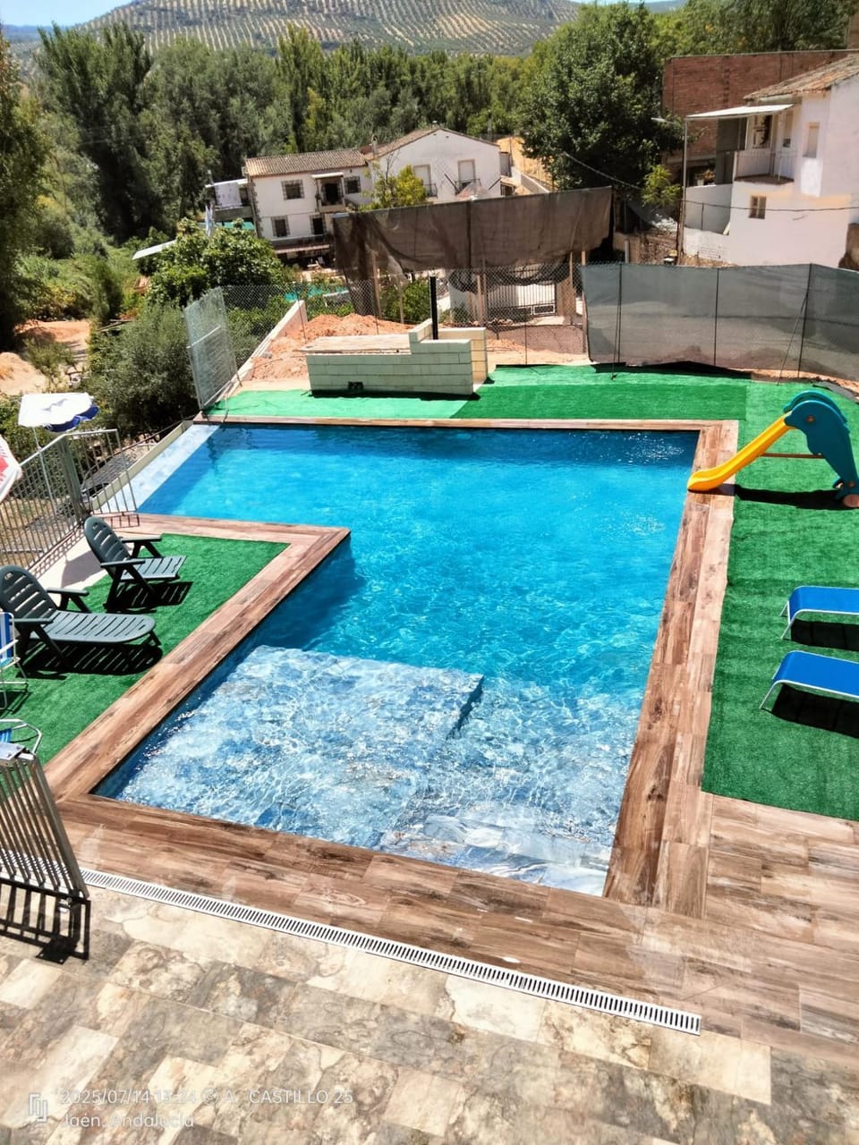 Swimming pool