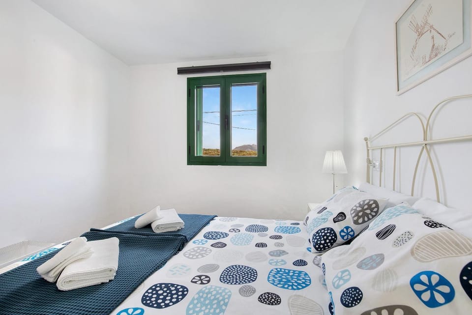 Property building, Living room, Bedroom