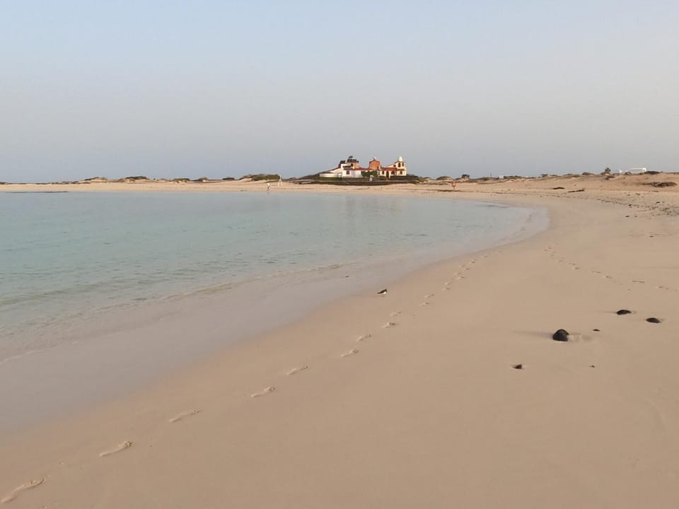 El Cotillo Sonando/Stylish/Minutes from swim or surf/Well equipped Apartment in El Cotillo