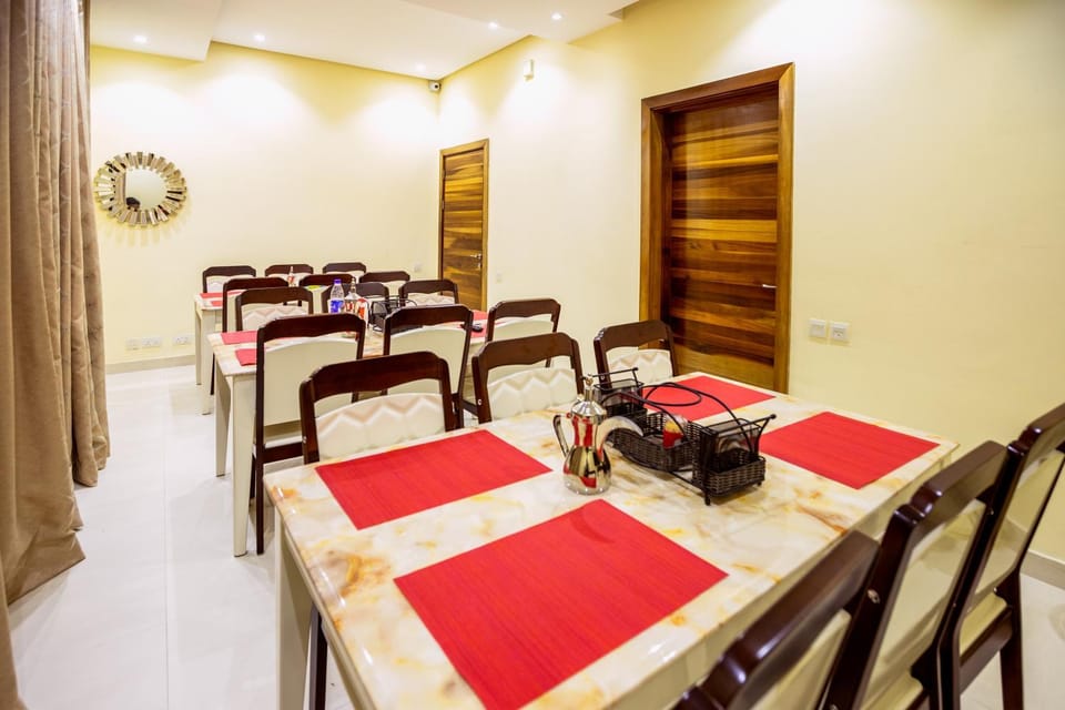 Rushmore - Standard Room Bed and Breakfast in Lagos, Nigeria
